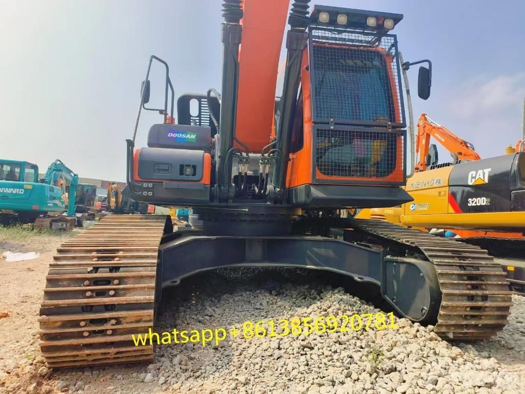 Doosan DX 225 Гусеничні екскаватори