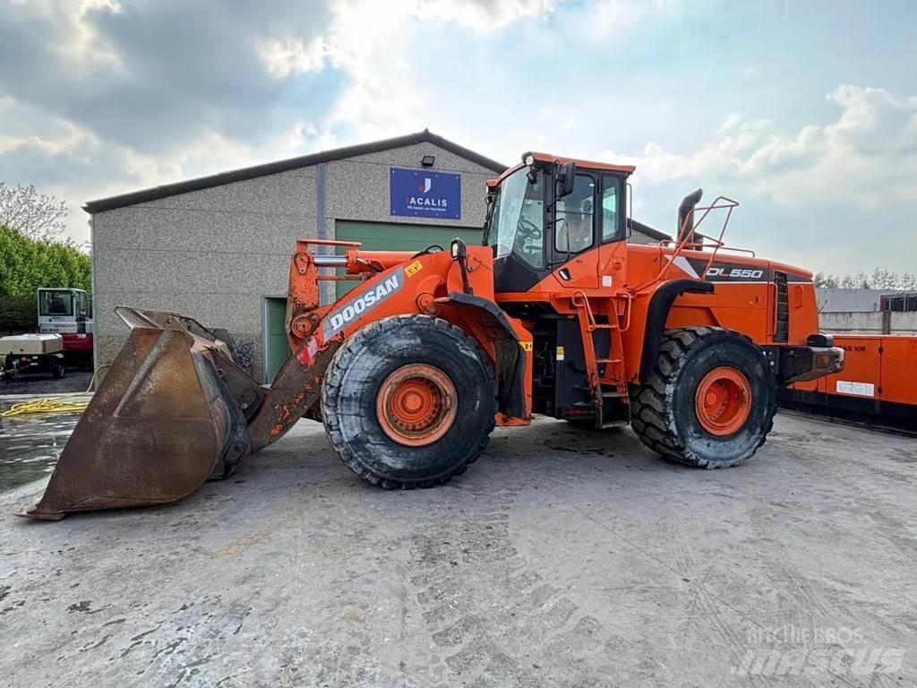 Doosan DL550 Фронтальні навантажувачі