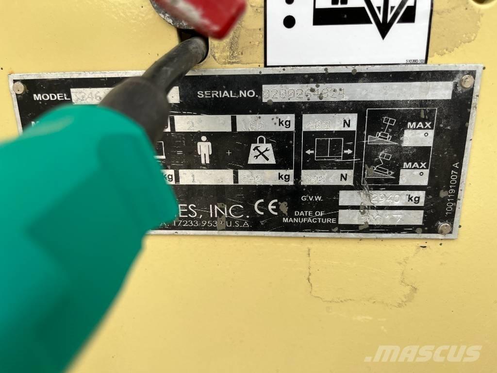 JLG 3246 ES Підйомники-ножиці