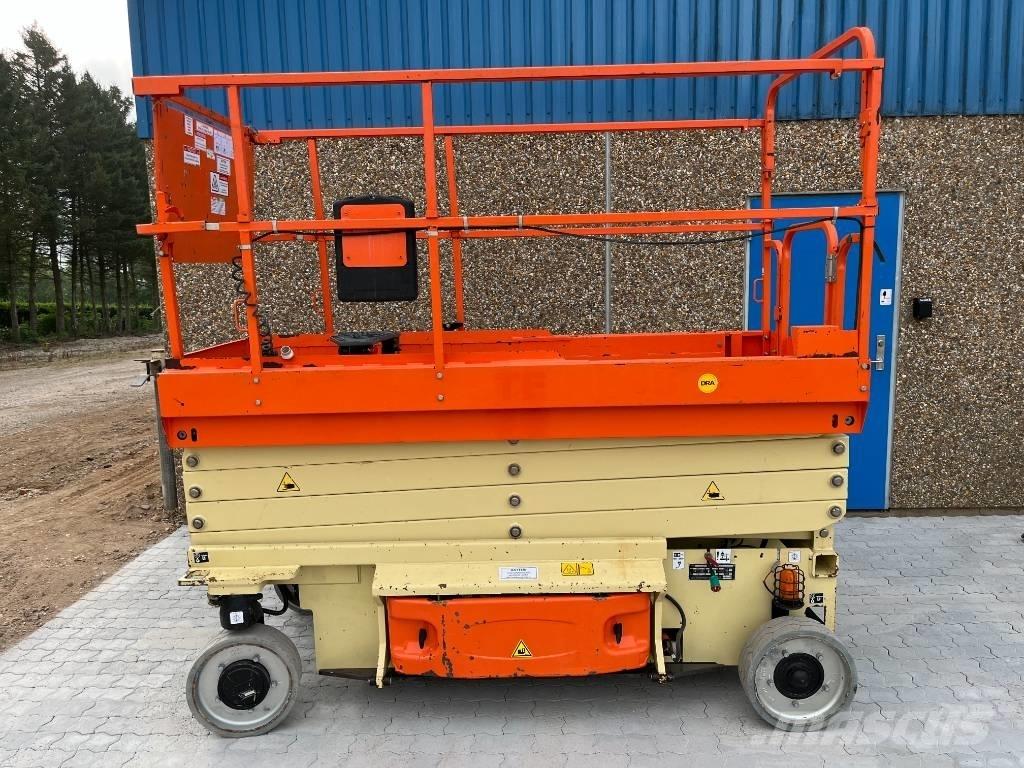 JLG 3246 ES Підйомники-ножиці