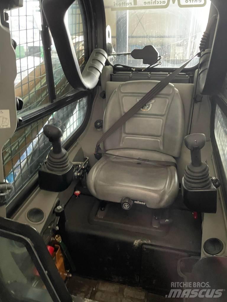 CASE TVB450B Складська техніка - Інші
