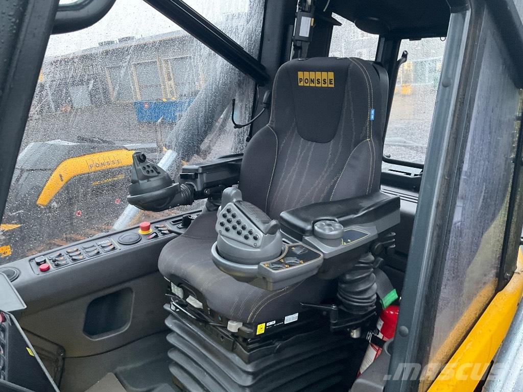 Ponsse SCORPION 8W Харвестери