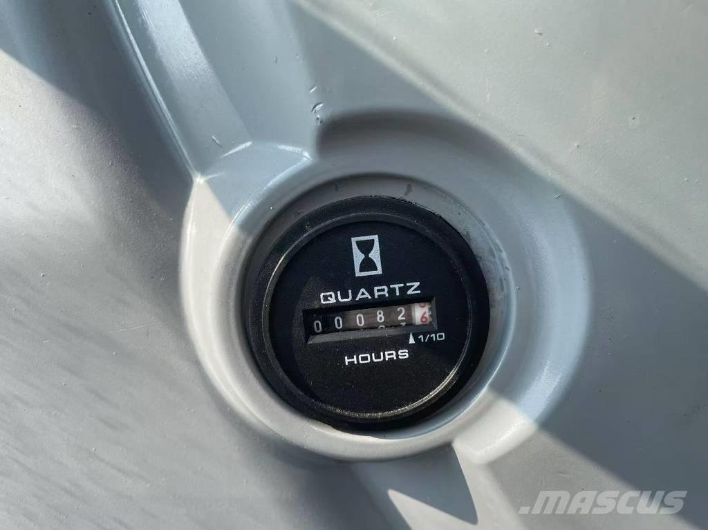 Kobelco SK 75 Гусеничні екскаватори