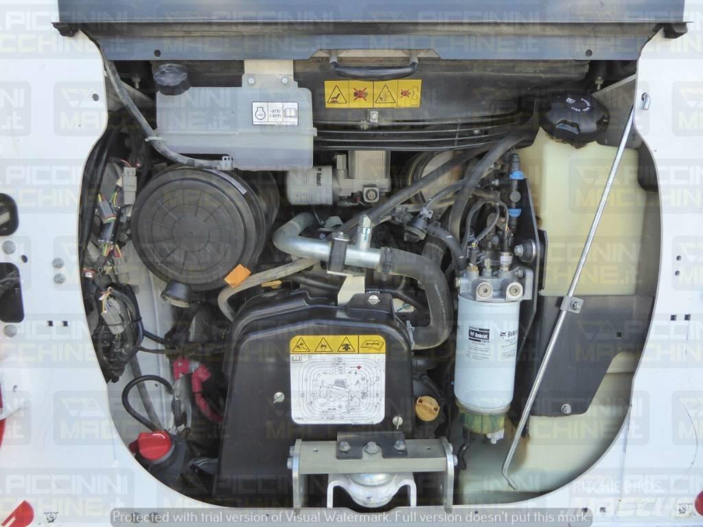 Bobcat T66 HF Гусеничні вантажники