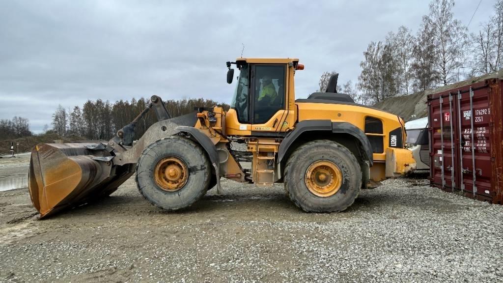Volvo L 120 H Фронтальні навантажувачі