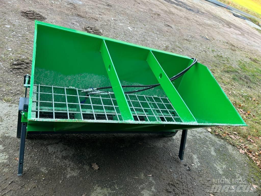 Sami SL1500 EURO + 3P Розсіювачі солі та піску