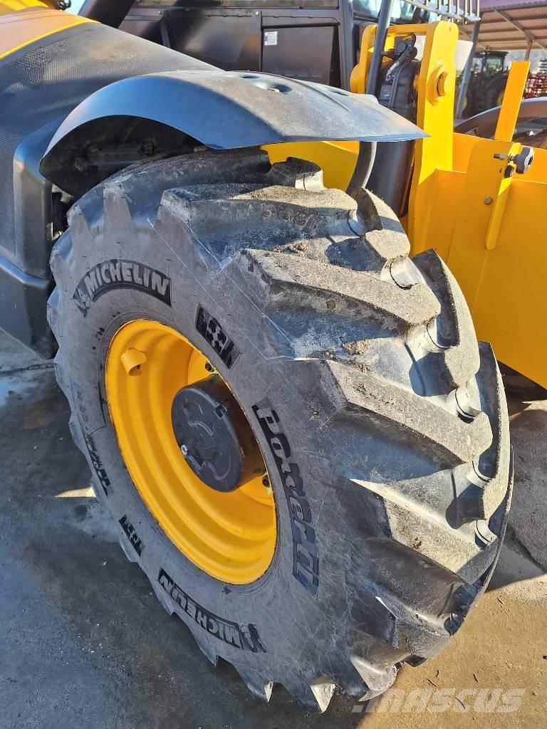 JCB 540-200 540-200 Багатофункціональне обладнання для вантажних і землекопальних робіт