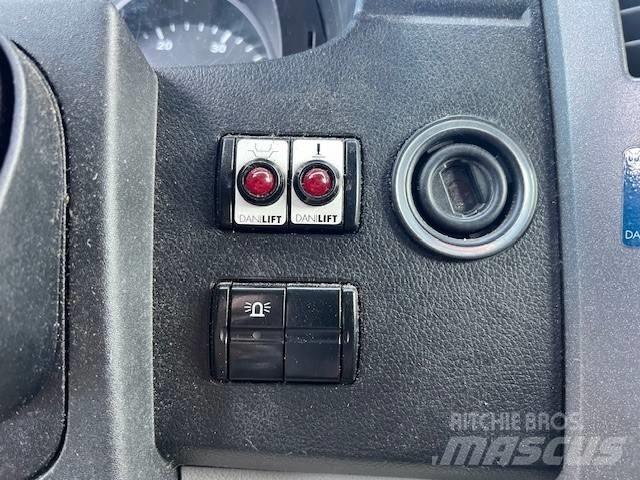 Palfinger P 130 V Автовишки на базі вантажівки