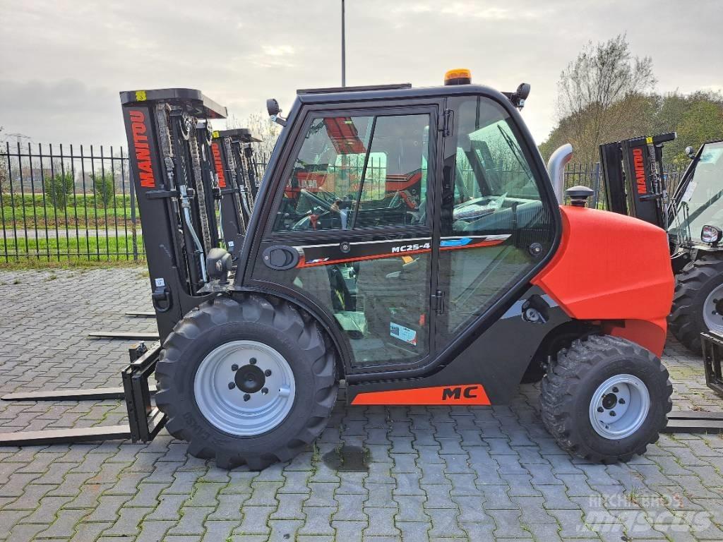 Manitou MC 25-4 Дизельні навантажувачі