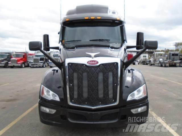 Peterbilt 579 Тягачі
