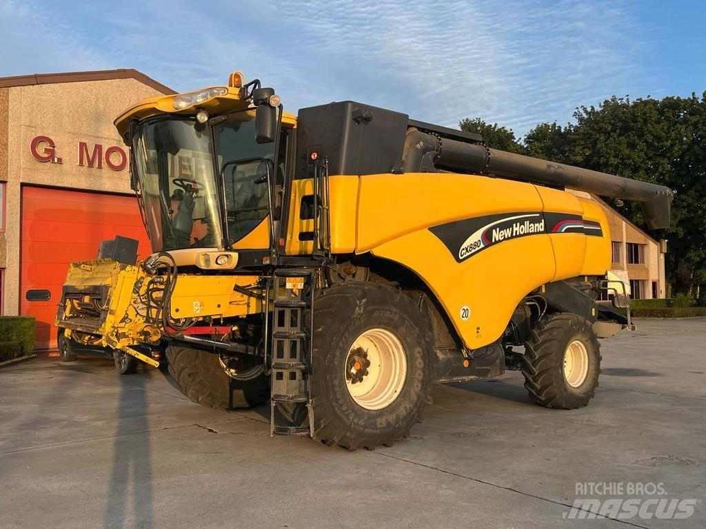 New Holland CX 880 Зернозбиральні комбайни