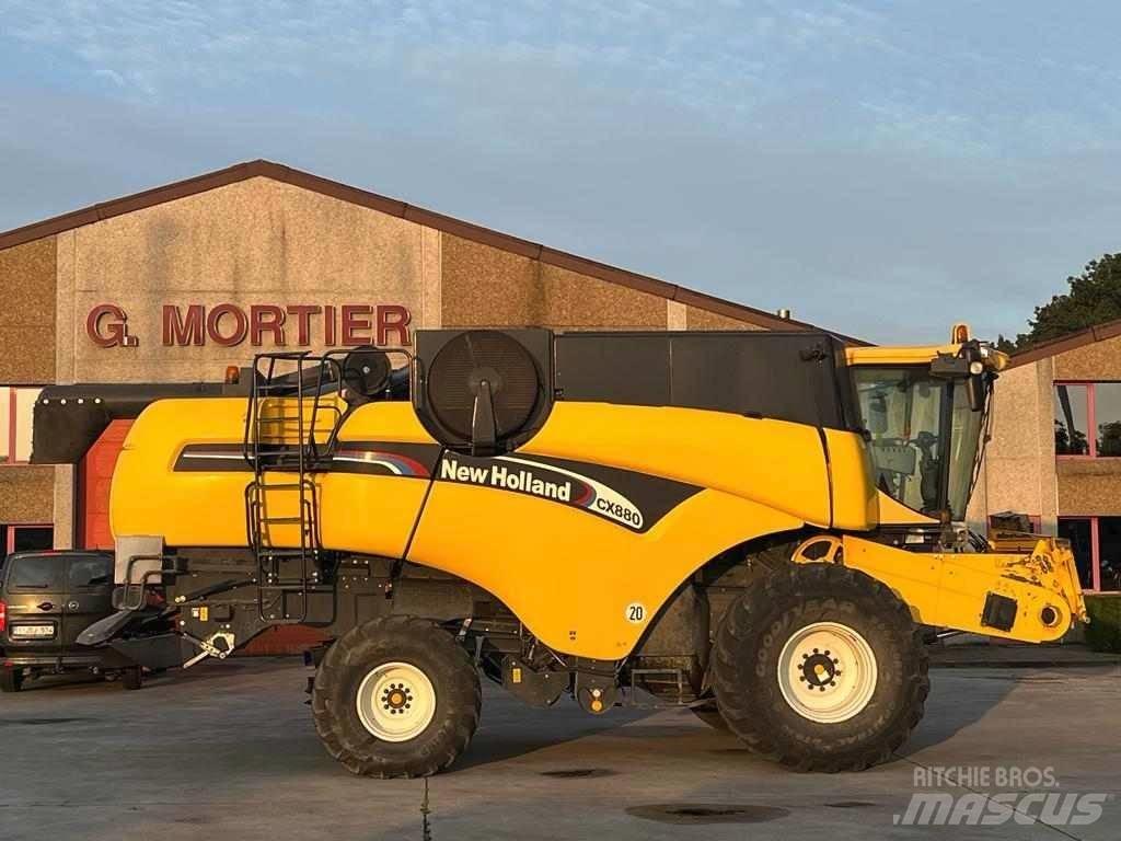 New Holland CX 880 Зернозбиральні комбайни