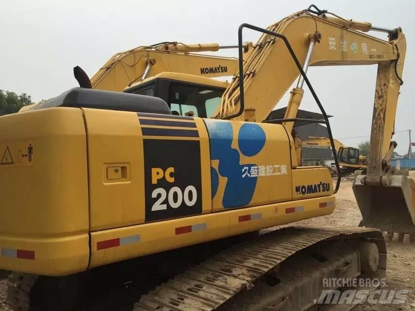 Komatsu pc200-7 Гусеничні екскаватори