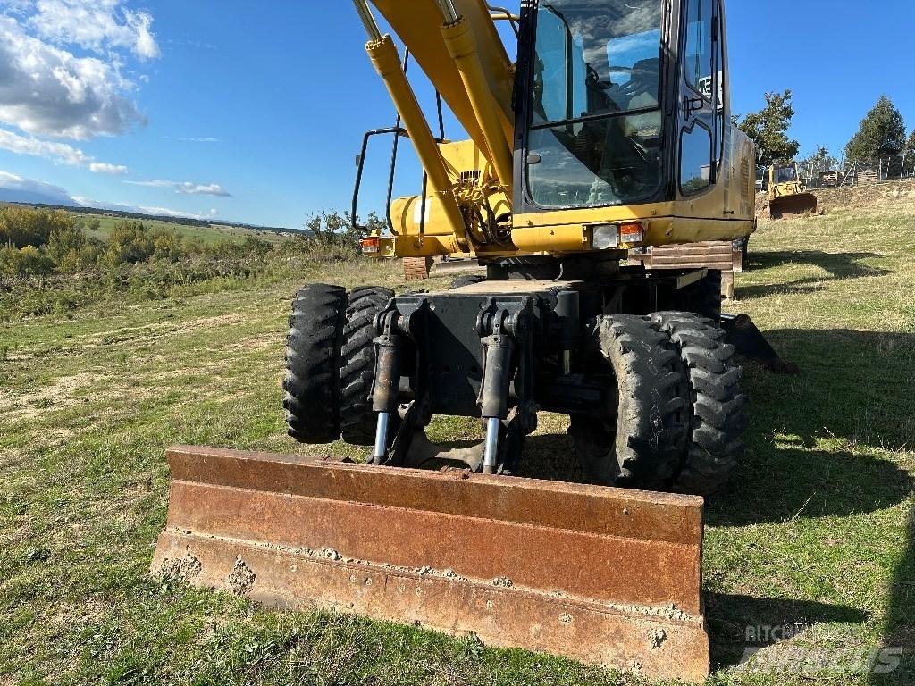 Komatsu PW 170-6 Колісні екскаватори