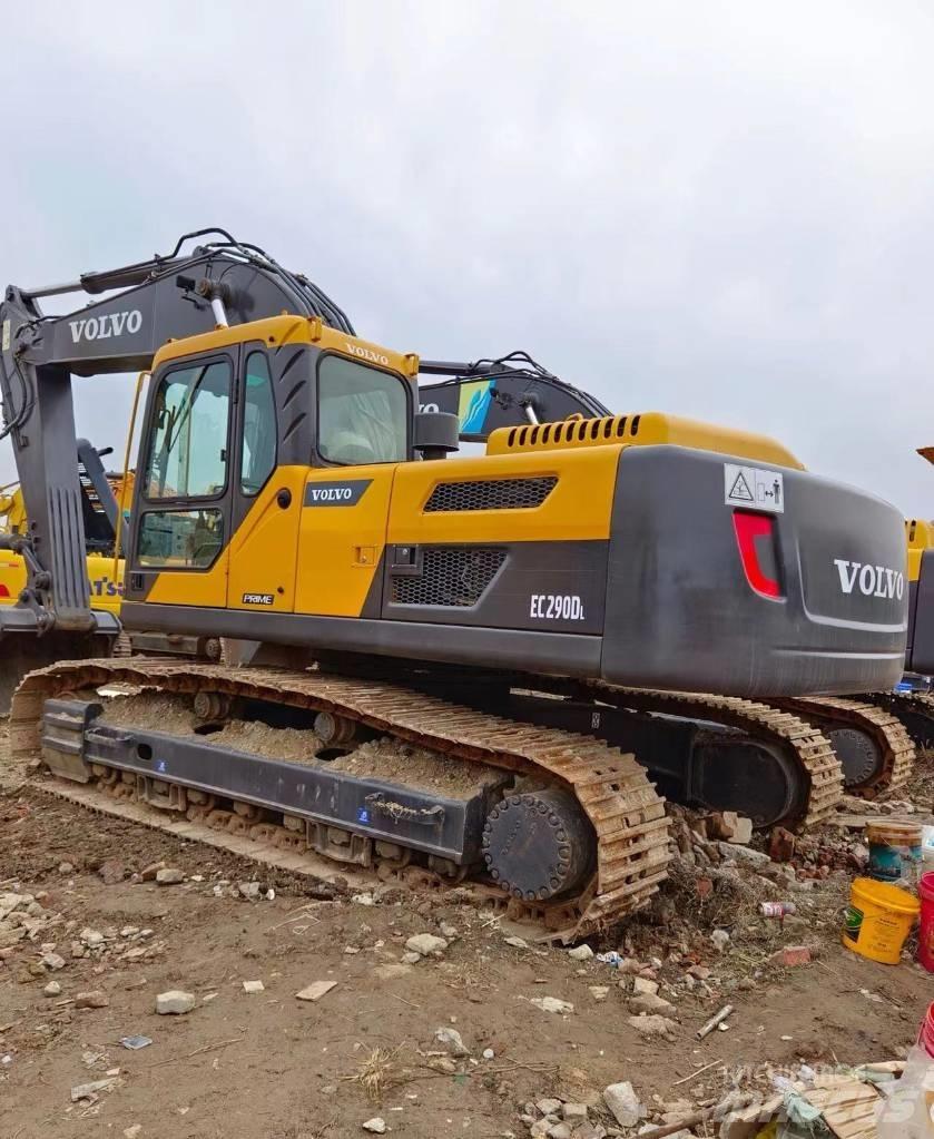 Volvo EC290 Гусеничні екскаватори