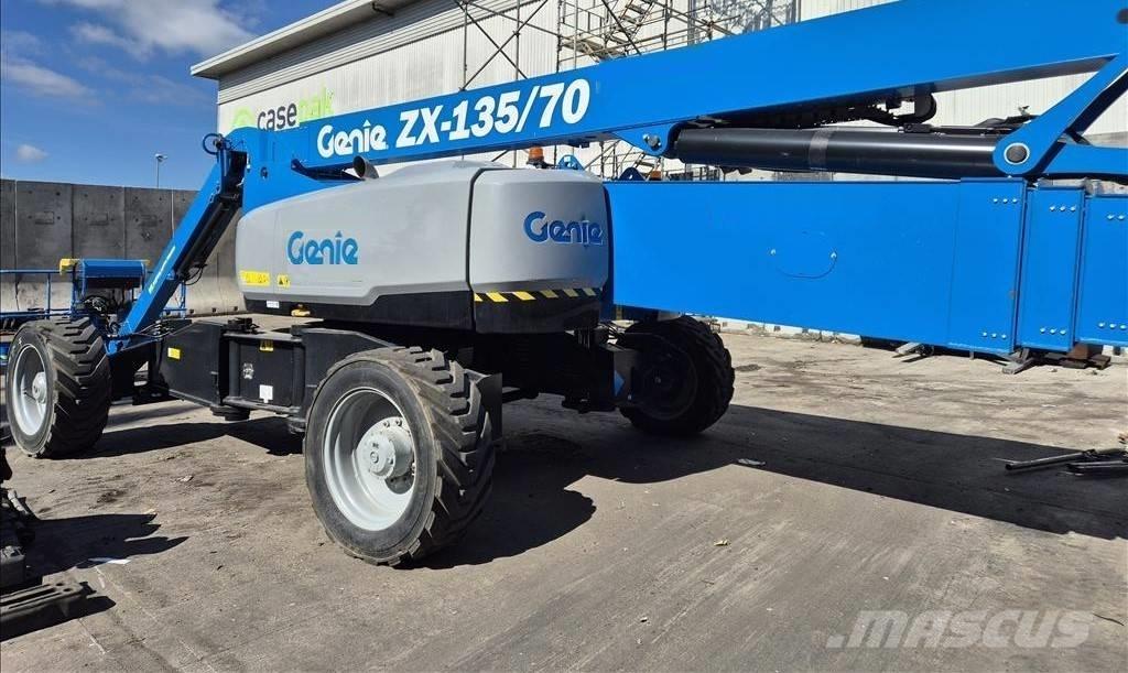 Genie ZX 135/70 Колінчаті підйомники