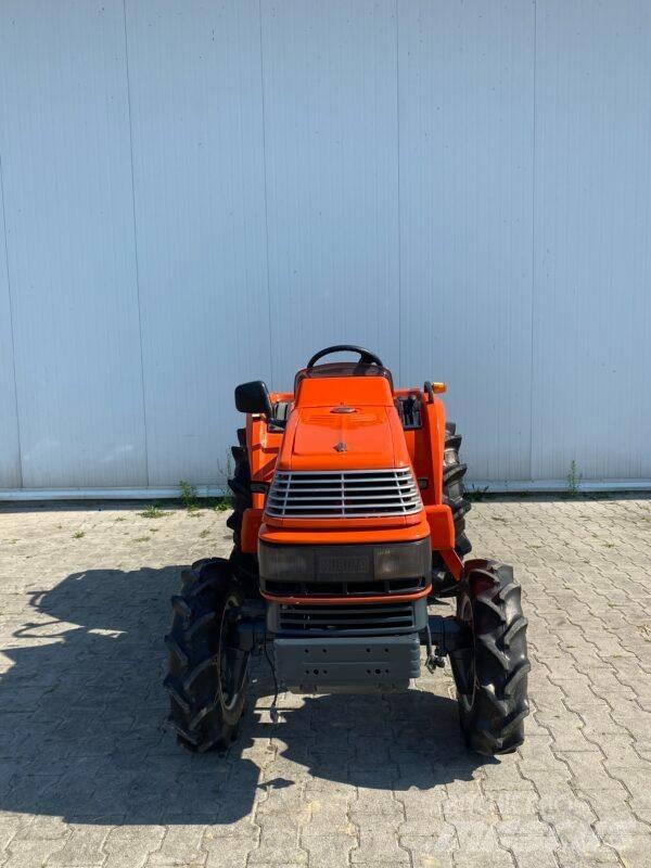 Kubota SATURN X24D Трактори