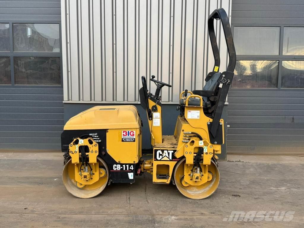 CAT CB114 Котки тротуарні