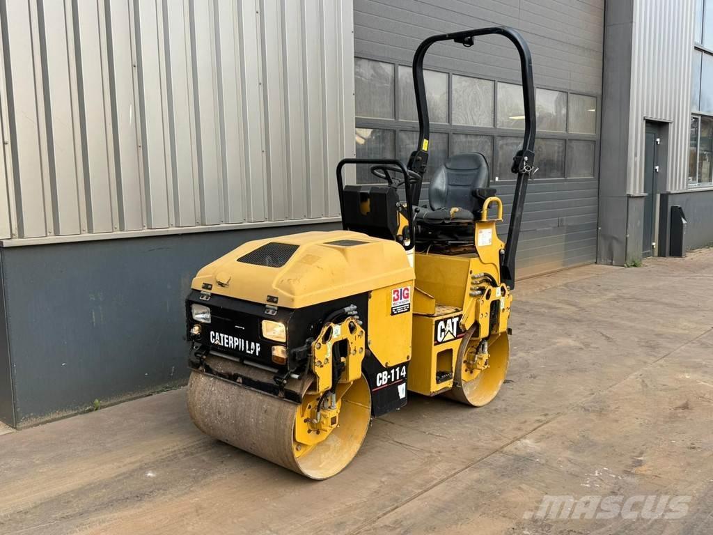 CAT CB114 Котки тротуарні