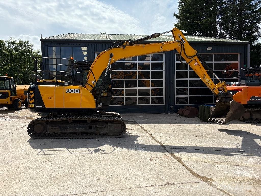 JCB JS 131 Гусеничні екскаватори