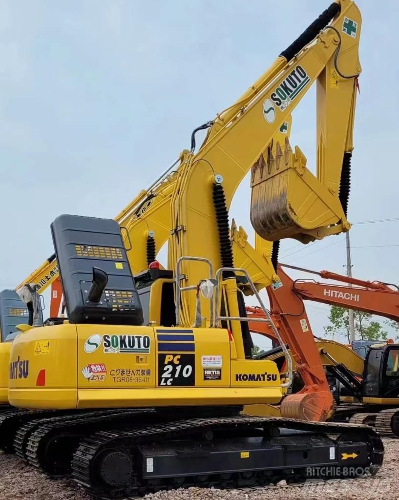 Komatsu 210LC-8 Гусеничні екскаватори