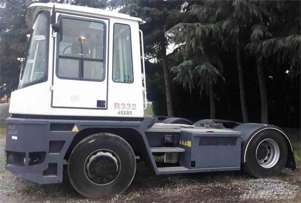  R332-4x4 Термінальні трактори