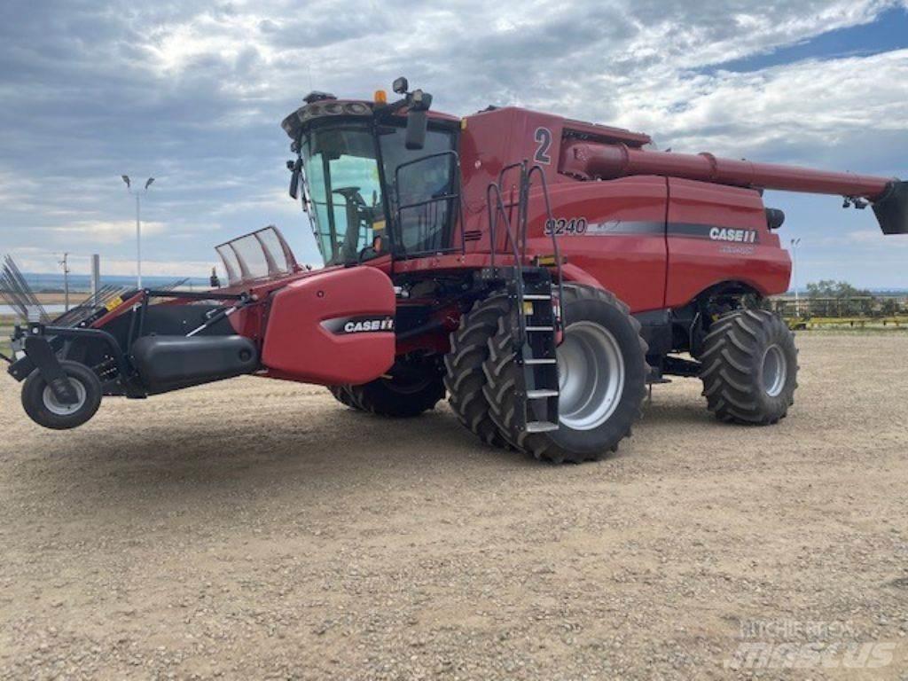 Case IH 9240 Зернозбиральні комбайни