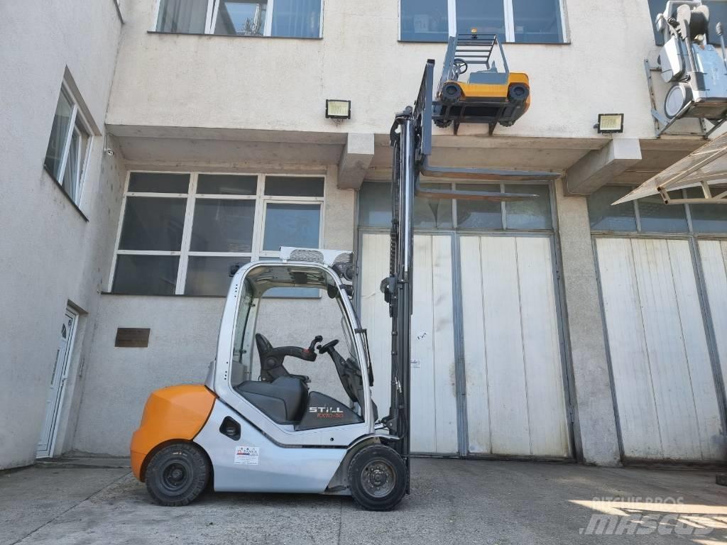 Still RX70-30 Дизельні навантажувачі