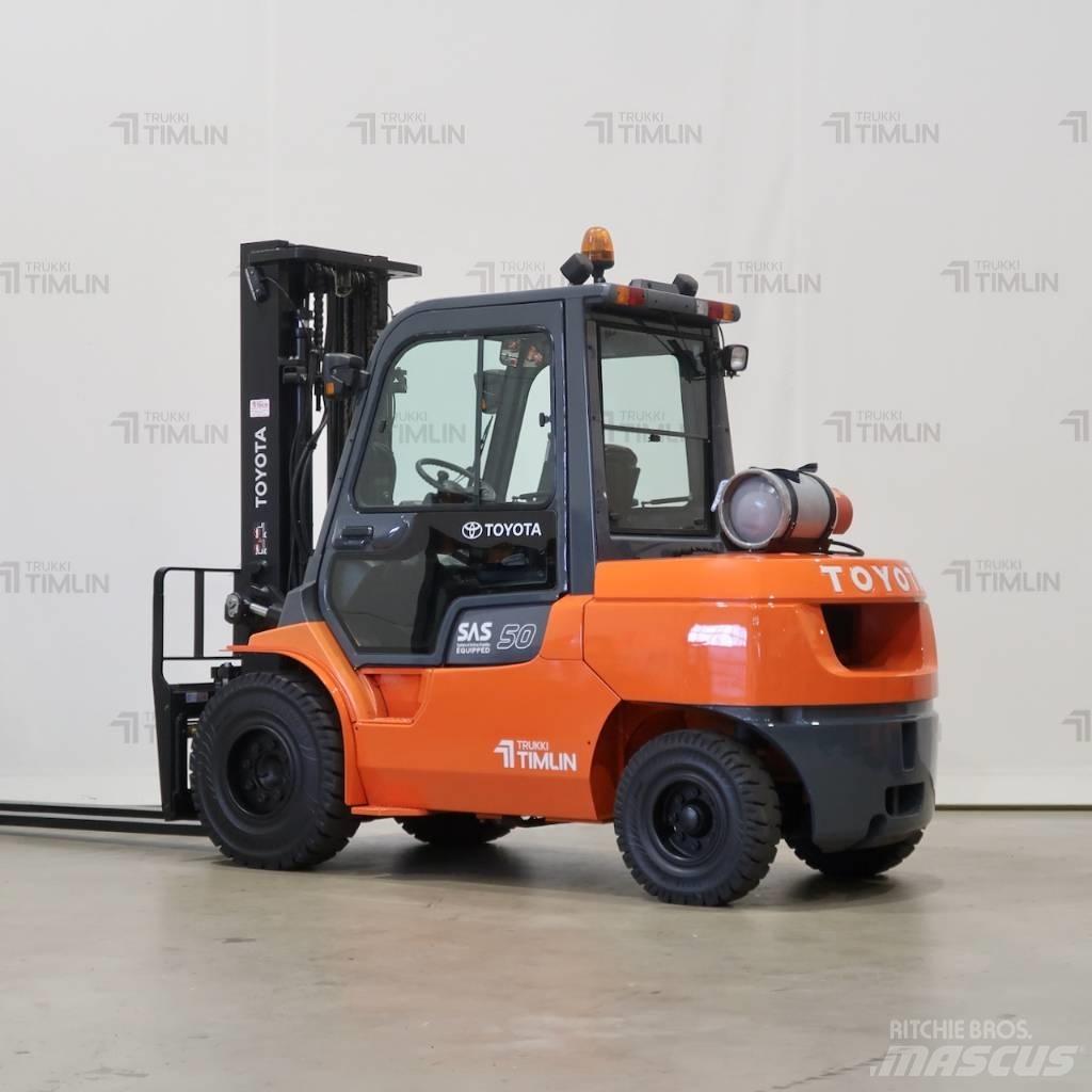 Toyota 02-7FG45 Газові навантажувачі