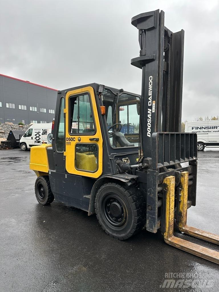 Doosan Daewoo D50-C2 Дизельні навантажувачі