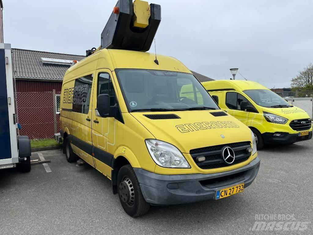 VERSALIFT VT-145-F Автовишки на базі вантажівки