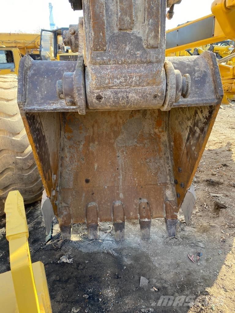 Hyundai R 215-9 Гусеничні екскаватори