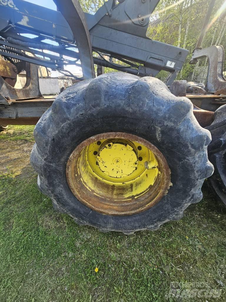 John Deere 1510 G Форвардери