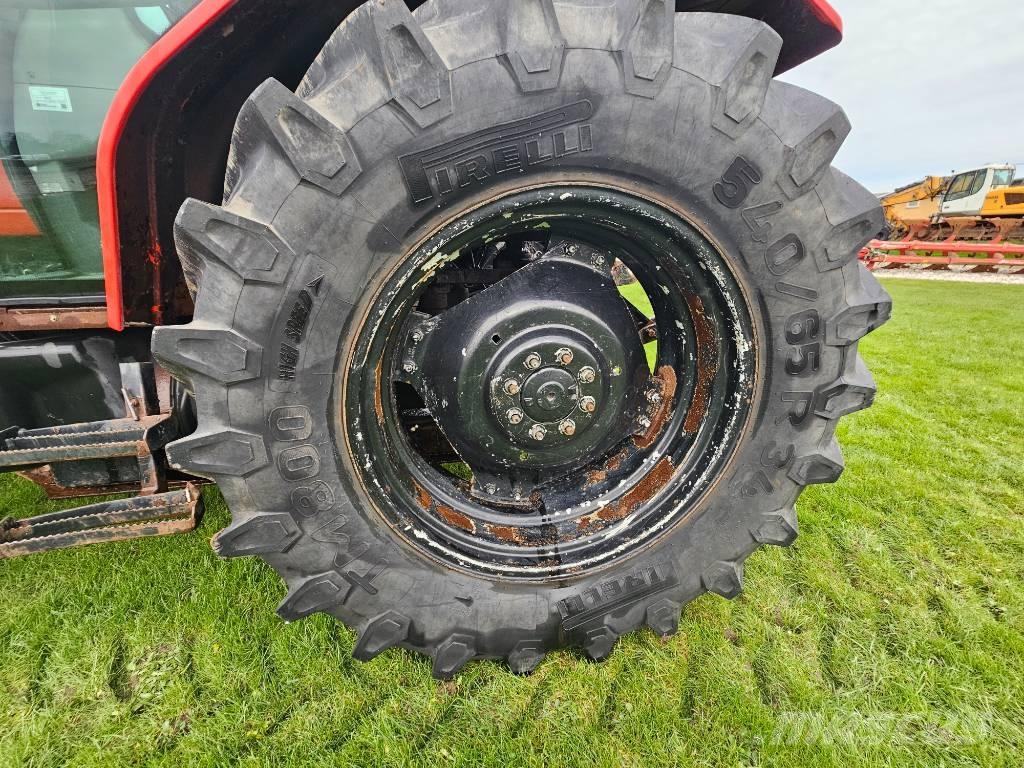 Massey Ferguson 4355 Трактори