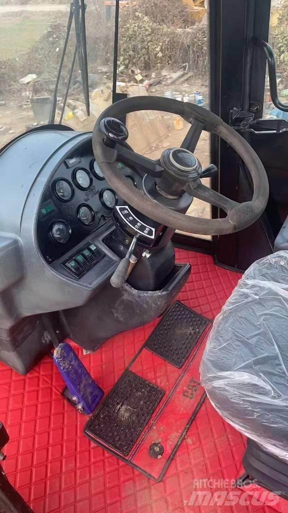 CAT 950 H Фронтальні навантажувачі