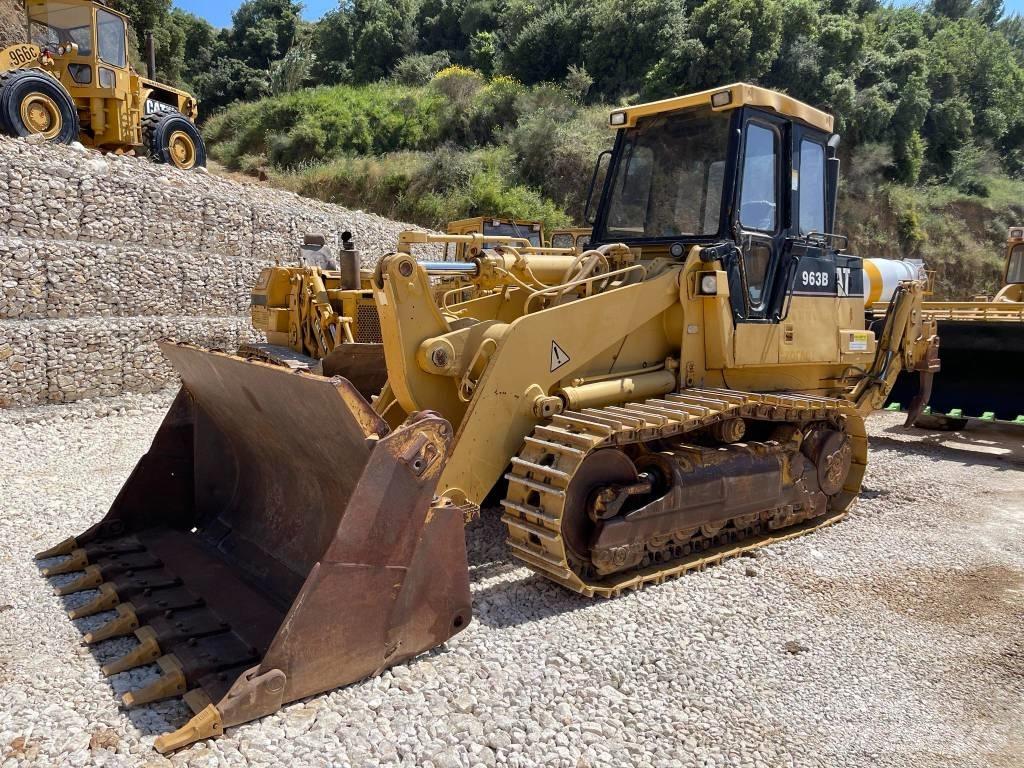 CAT 963B Гусеничні вантажники
