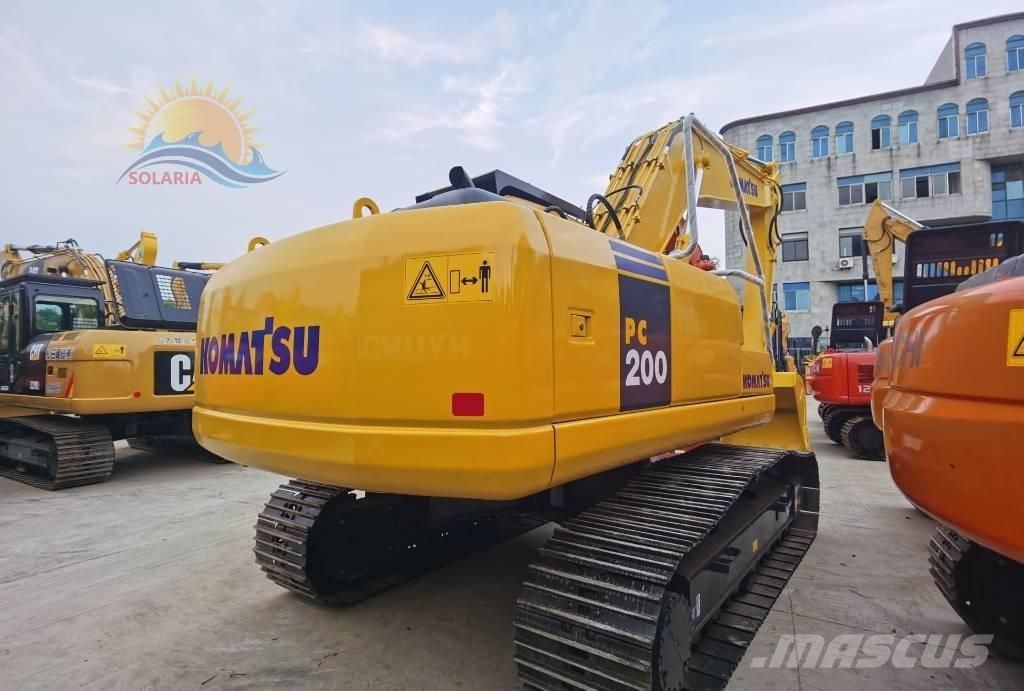 Komatsu PC 200-7 Гусеничні екскаватори