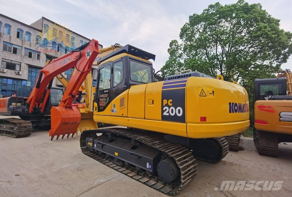Komatsu PC 200-7 Гусеничні екскаватори