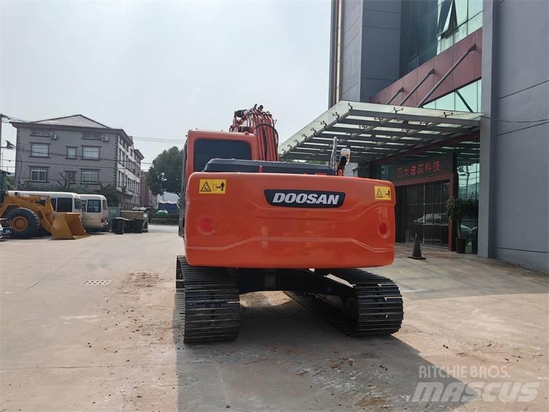 Doosan DX150 Гусеничні екскаватори