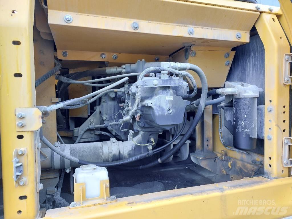 Komatsu PC360LC-11 Гусеничні екскаватори