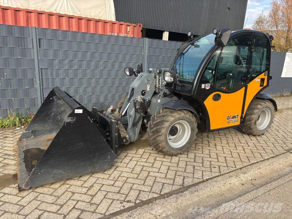 GiANT Tendo GT5048 Телескопічні навантажувачі