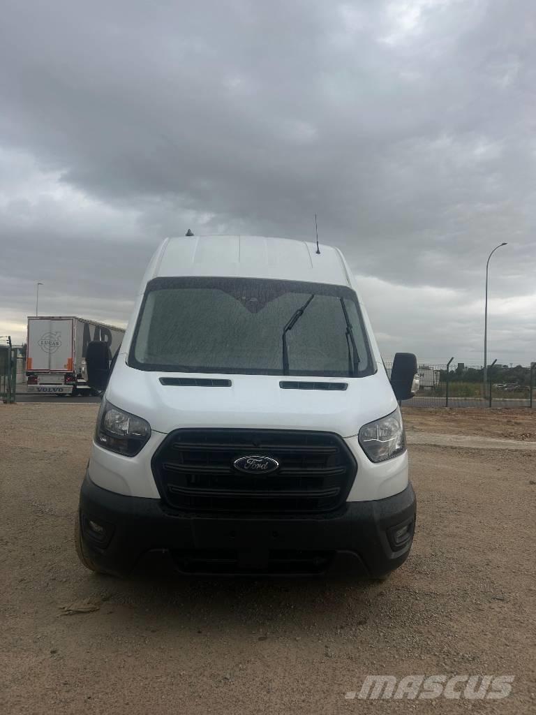Ford Transit Панельні фургони