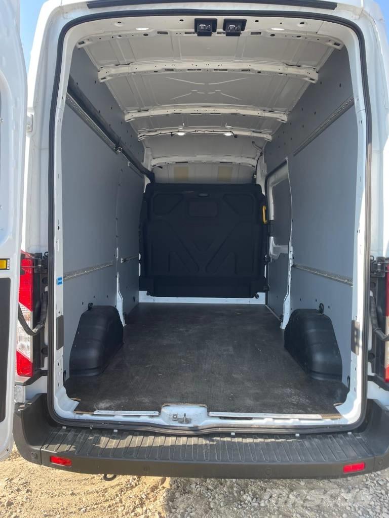 Ford Transit Панельні фургони