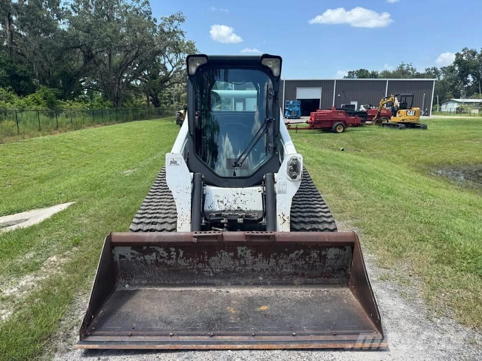 Bobcat T750 Міні-навантажувачі