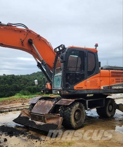 Doosan DX 210 W Колісні екскаватори