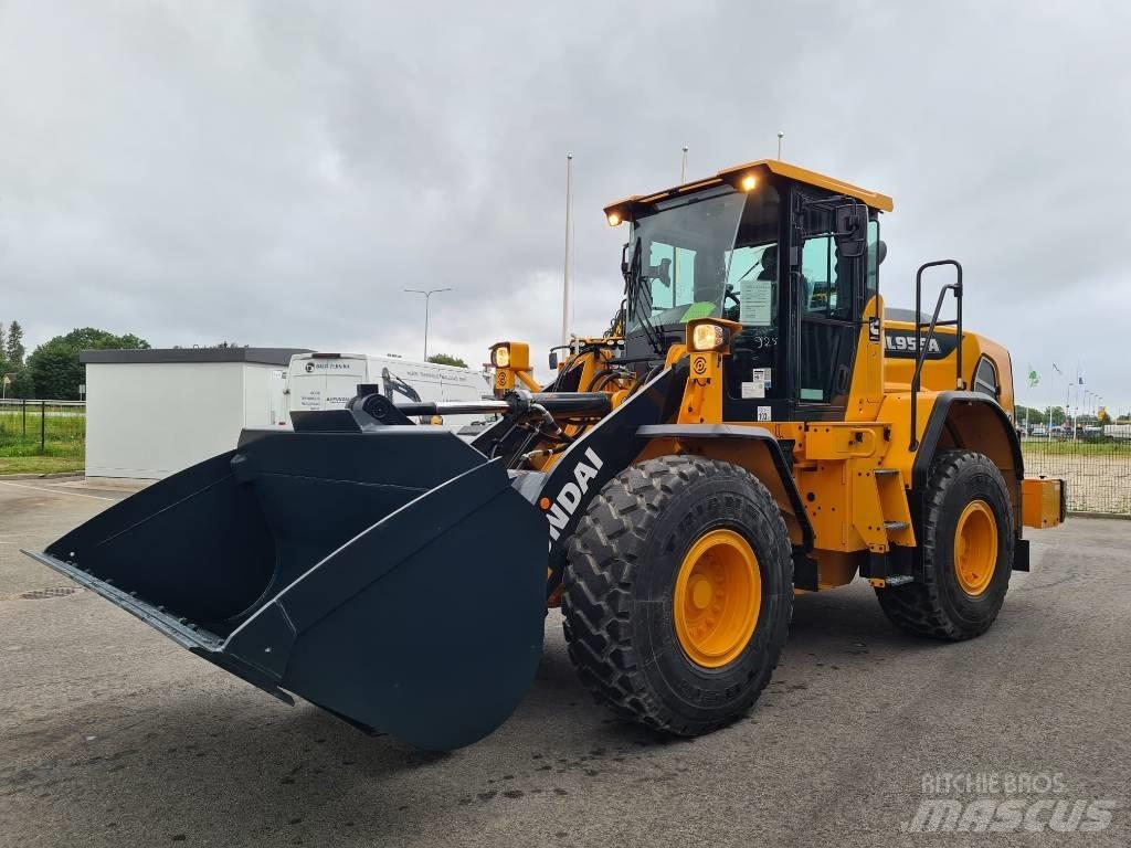 Hyundai HL955 A Фронтальні навантажувачі