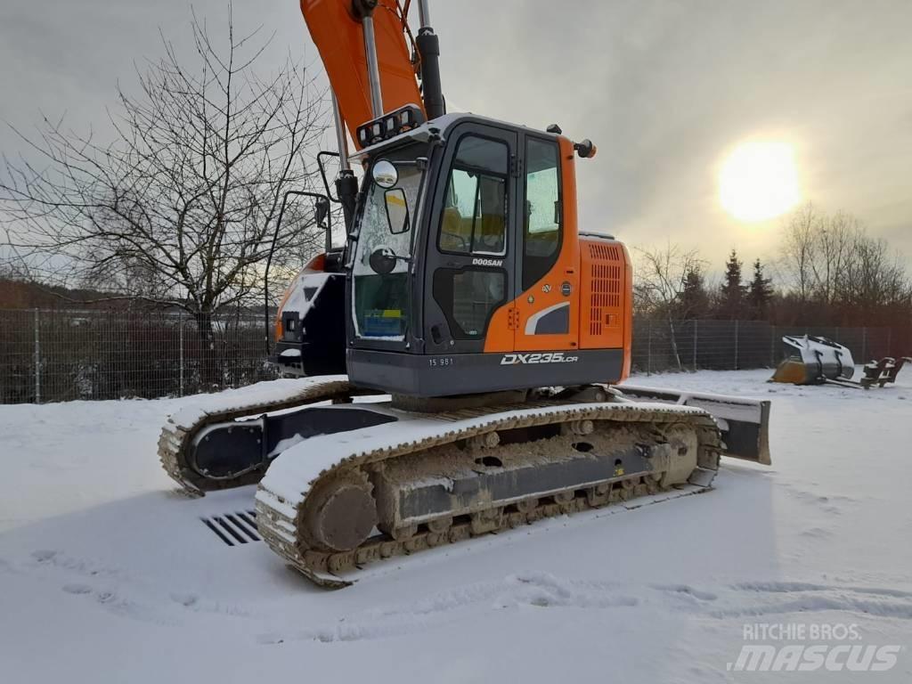 Develon DX 235 LCR-5 Гусеничні екскаватори