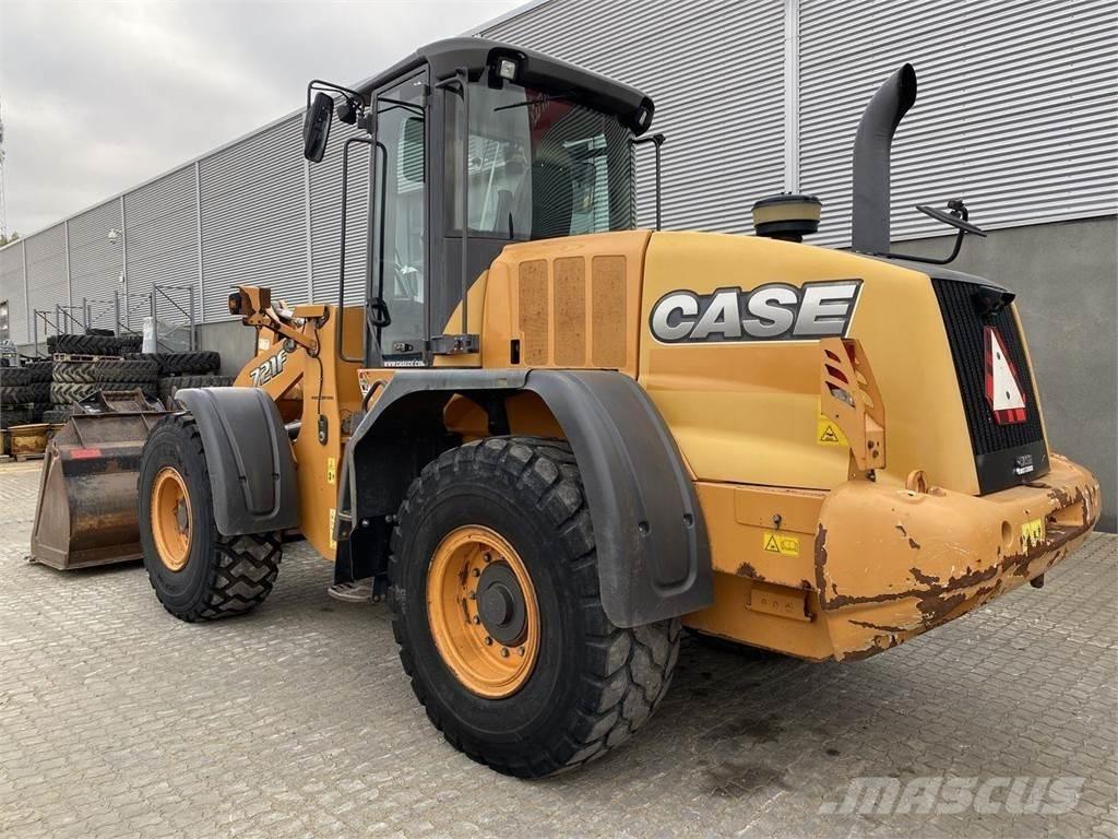 CASE 721F Фронтальні навантажувачі