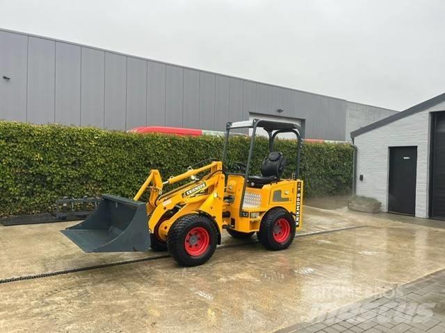 Kubota R 090 Фронтальні навантажувачі