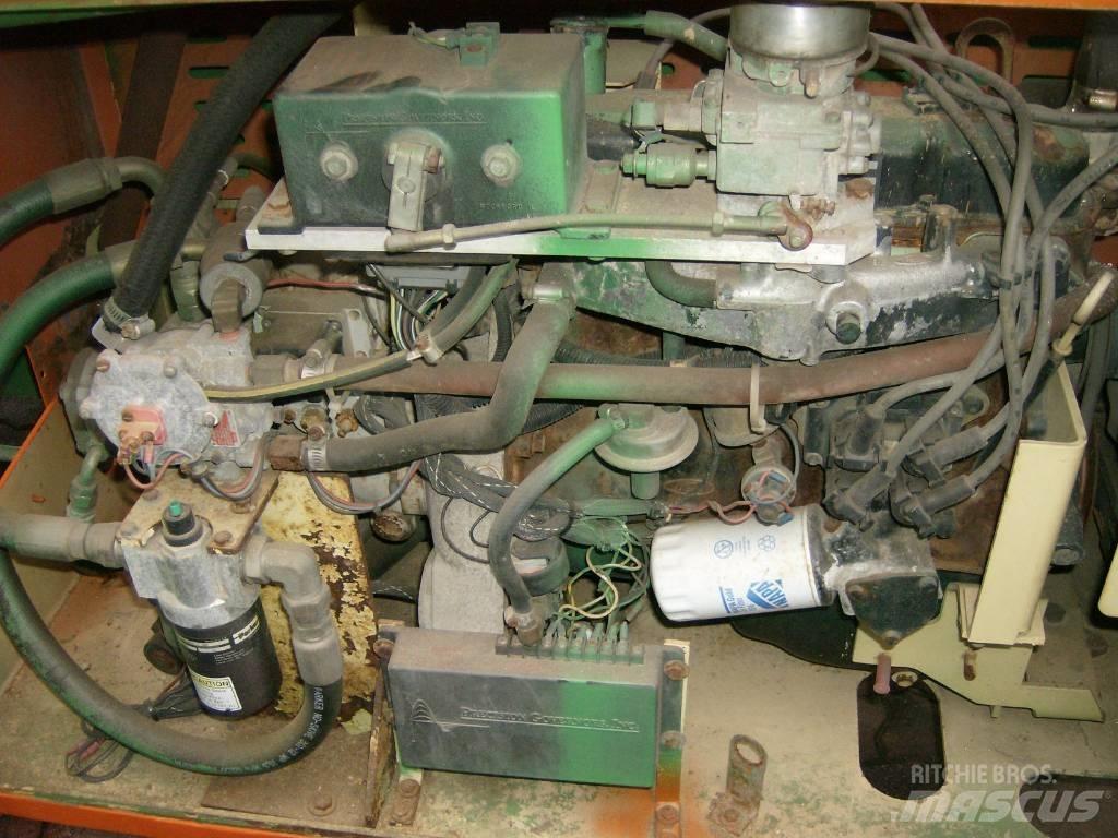 JLG 40RTS    V-1562 Вертикальні щоглові підйомники
